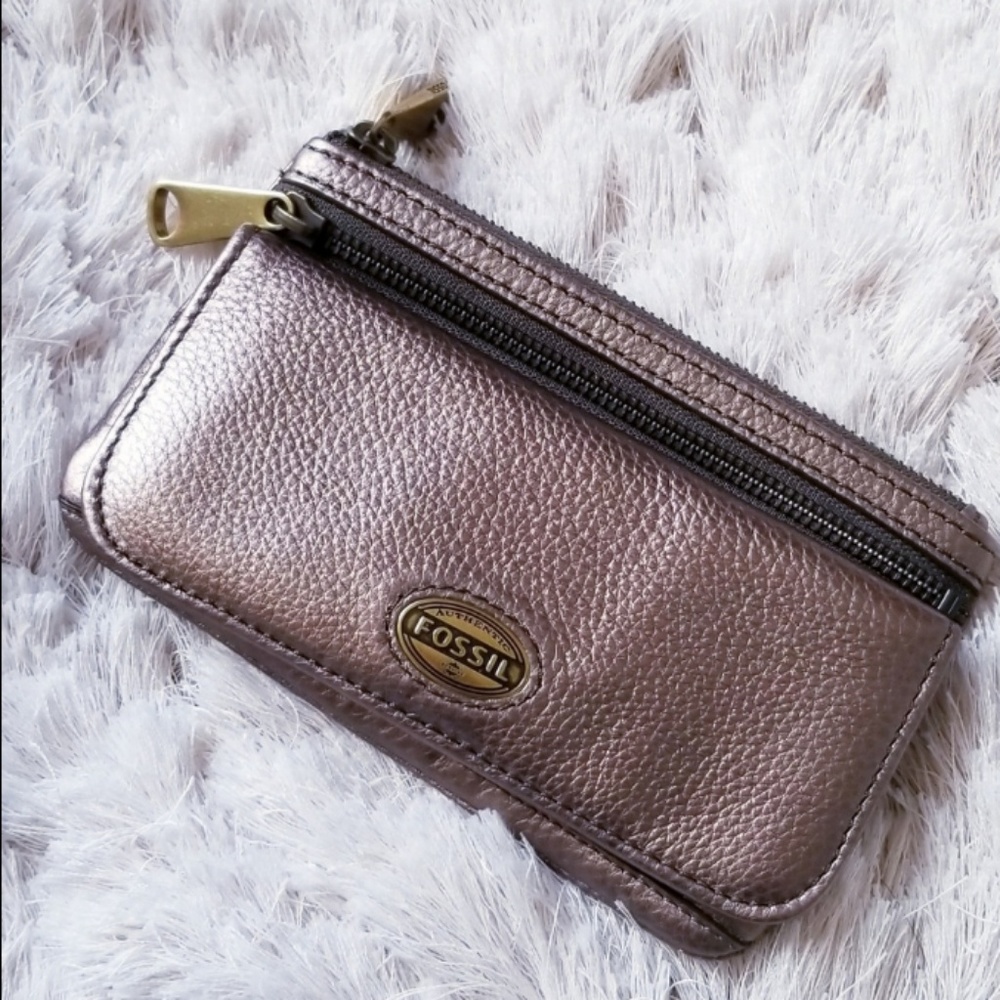 Fossil wallet